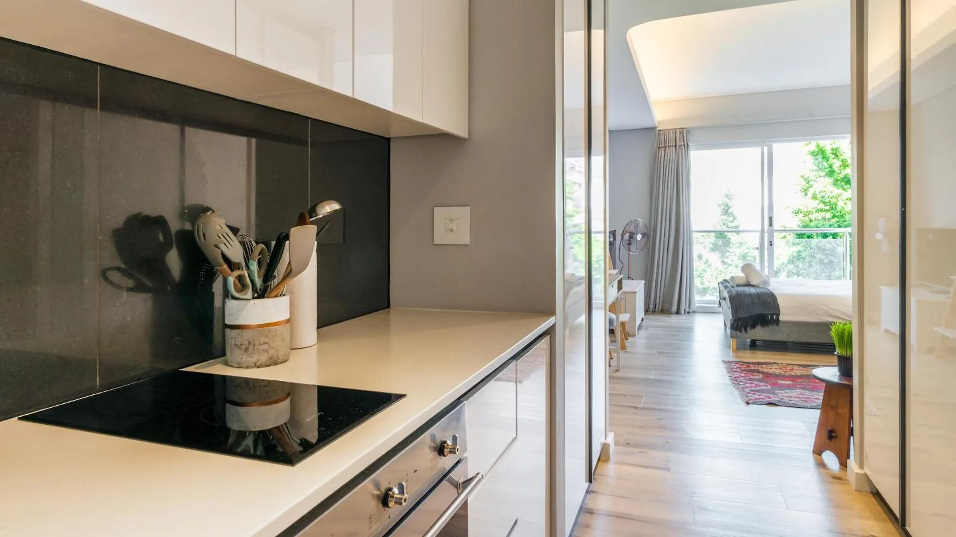 Studio Apartment On Bree Cape Town