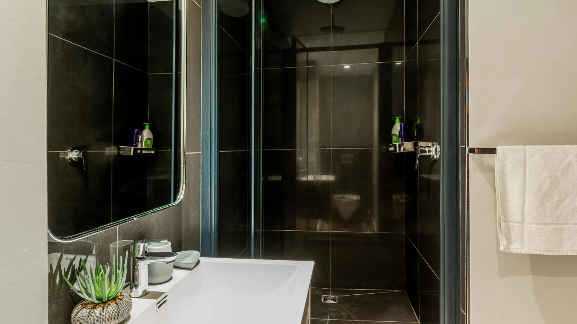 Studio Apartment On Bree Cape Town South Africa